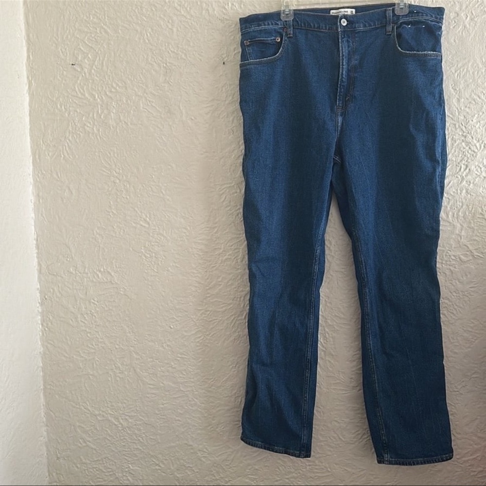 Abercrombie and Fitch 90s Slim Straight Ultra High Rise Blue Jeans NWT 18 34